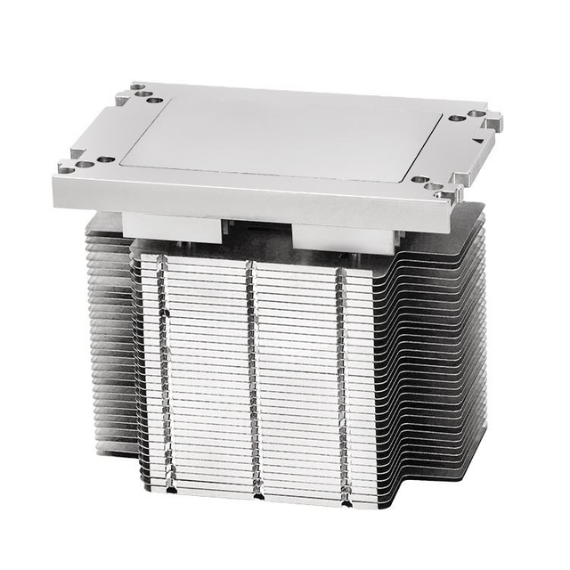 Low-profile compact computing applications server heat sink engineered for space-constrained server blades